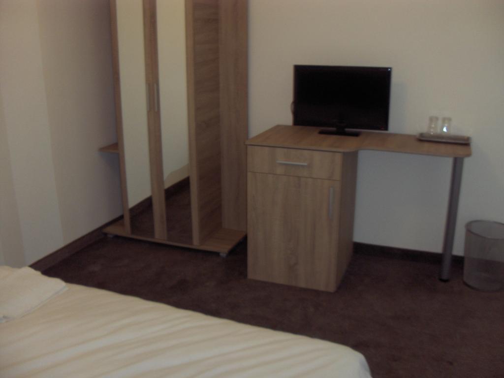 Hotel Vitan273 Bukarest Zimmer foto